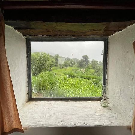 The Attic Library Villa บีร์ ภายนอก รูปภาพ